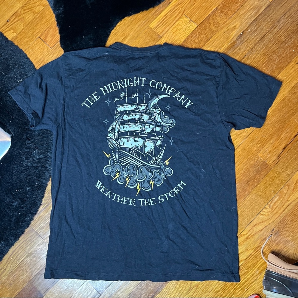 The Midnight Company Weather The Storm Black Graphic Tee Size XL